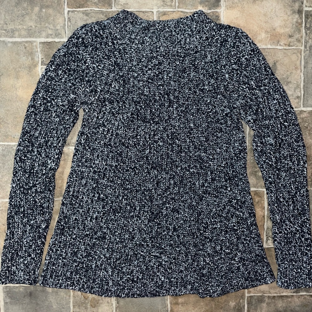 Joe Fresh long cable knit black and white warm sweater like new medium / large